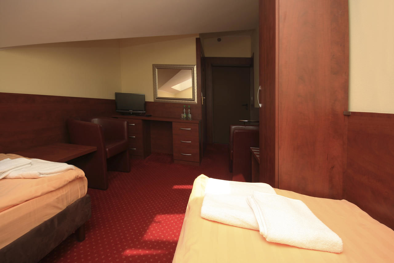 Отели типа «постель и завтрак» Hotelik Amber Рашин-48